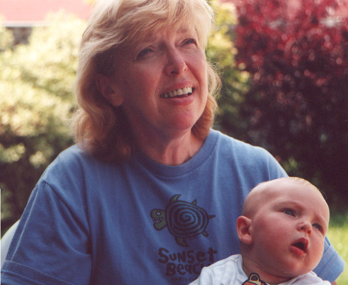 mom1.jpg (83269 bytes)