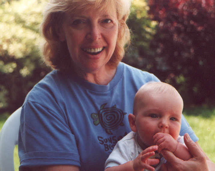 mom2.jpg (83116 bytes)